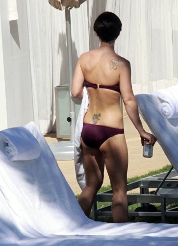 Christina Ricci Bikini Picture In Miami 