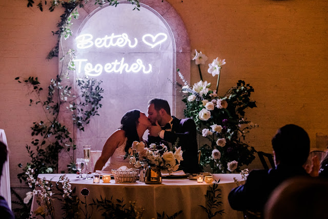 Engineers Club of Baltimore Winter Wedding photographed by Heather Ryan Photography