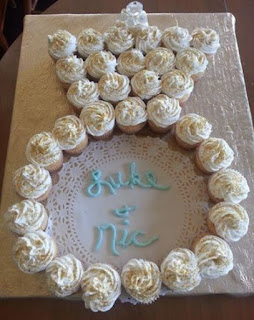 gambar kue cupcake tunangan engagement bentuk cincin