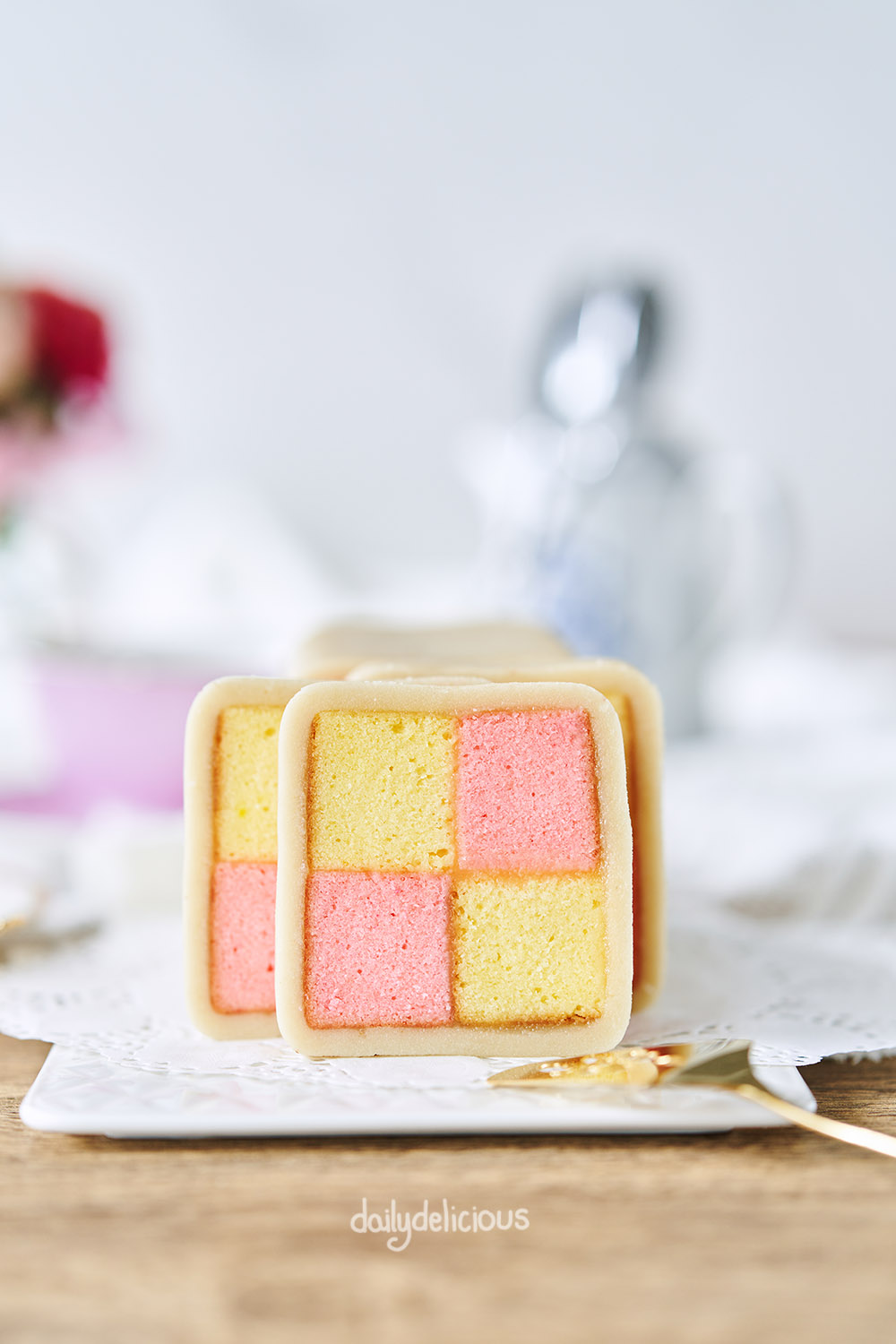 dailydelicious: Battenberg Cake: Fresh and fruity