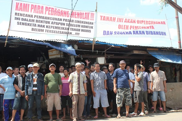 Pedagang Pasar Lingkungan Pasar Baru Bekasi Pasang Badan Hadapi Pengelola!