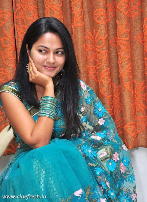 Suhasini Cute StillsSuhasini New Photo Gallery hot photos