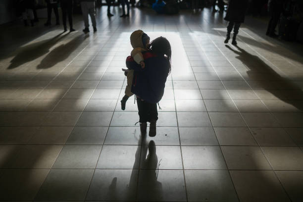 Lituânia investiga envolvimento da Bielorrússia na transferência ilegal de crianças ucranianas