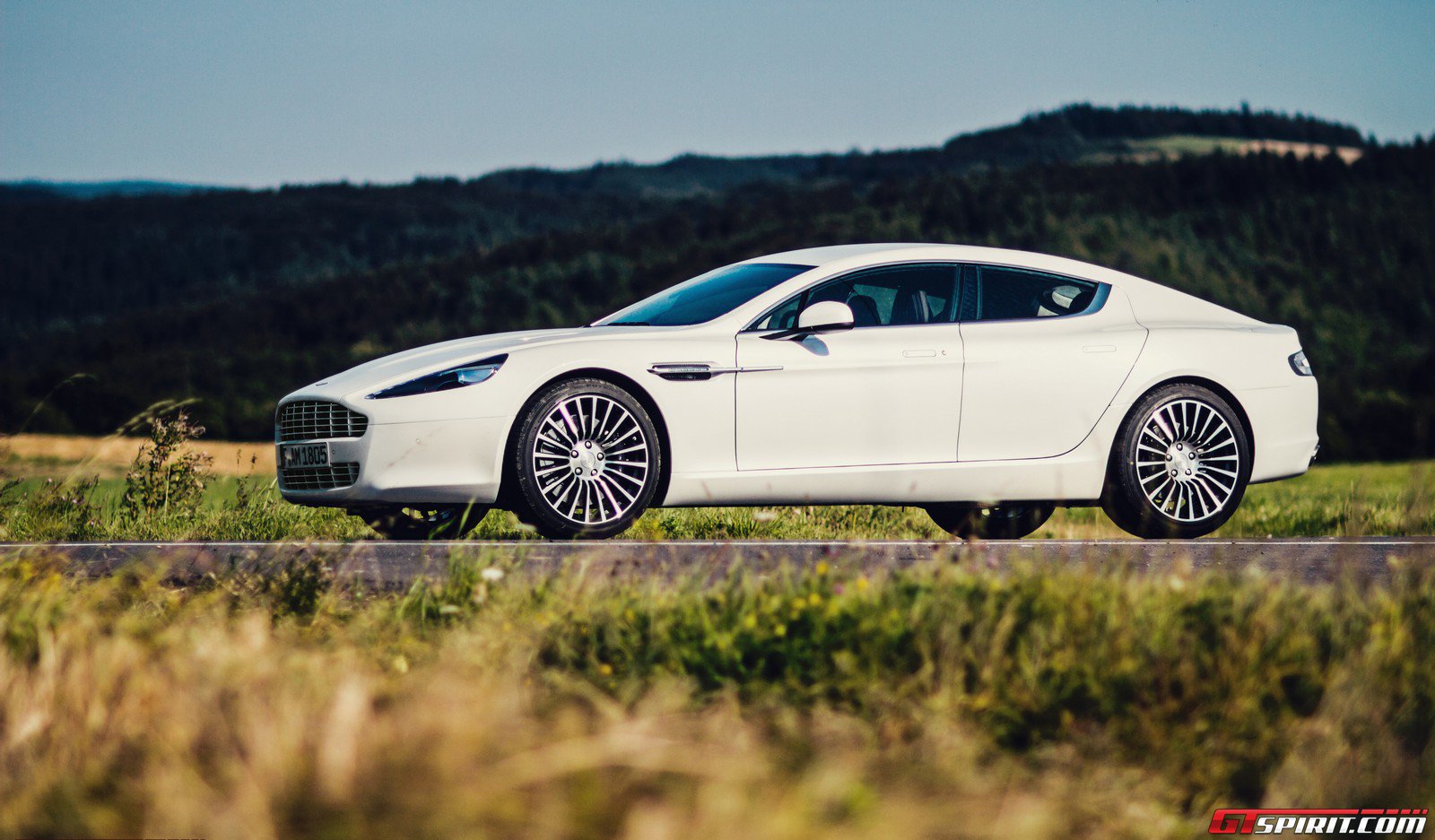 road-test-aston-martin-rapide-021