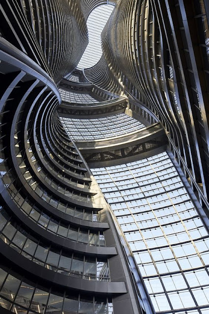 Leeza Soho atrium