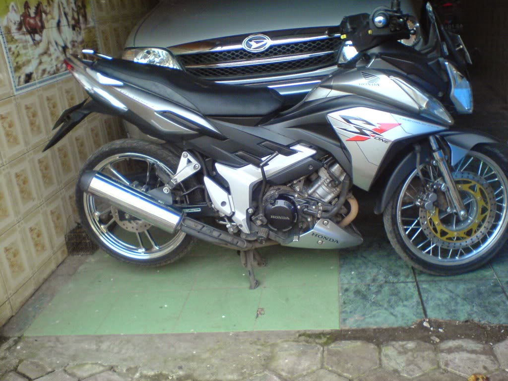 Kumpulan Foto Modifikasi Motor Honda CS1 Terbaru Modif Motor Mobil