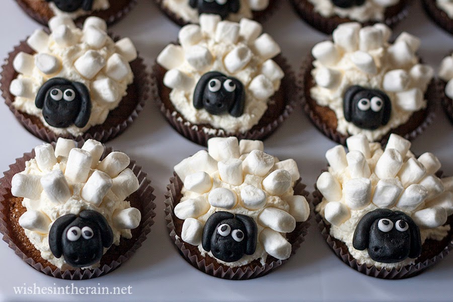 sheep cupcakes closeup