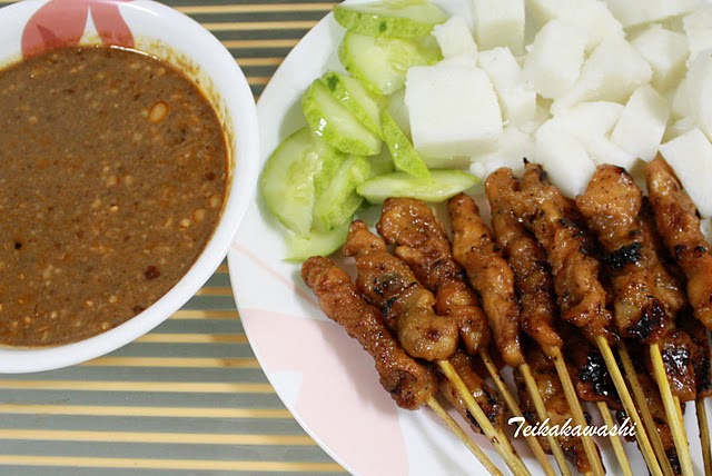 MAKANAN TRADISIONAL: DEFINISI MAKANAN TRADISIONAL