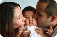 Reyna JR Raul beso