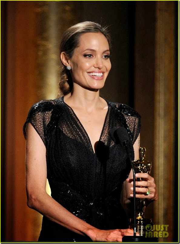 angelina-jolie-jean-hersholt-humanitarian-award-video-06