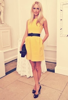 robe jaune