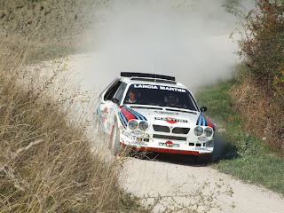 Lancia Delta S4 tierra