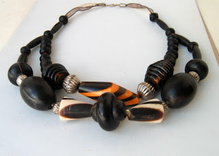 Abanos necklace