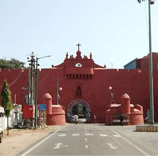 Zampa Gateway diu photos