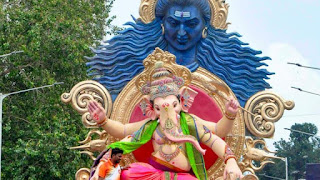 Here are a few interesting facts about the famed Lalbaugcha Raja: