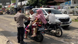 Ops Yustisi, Polres Pandeglang Gencar Bagikan Masker Geratis