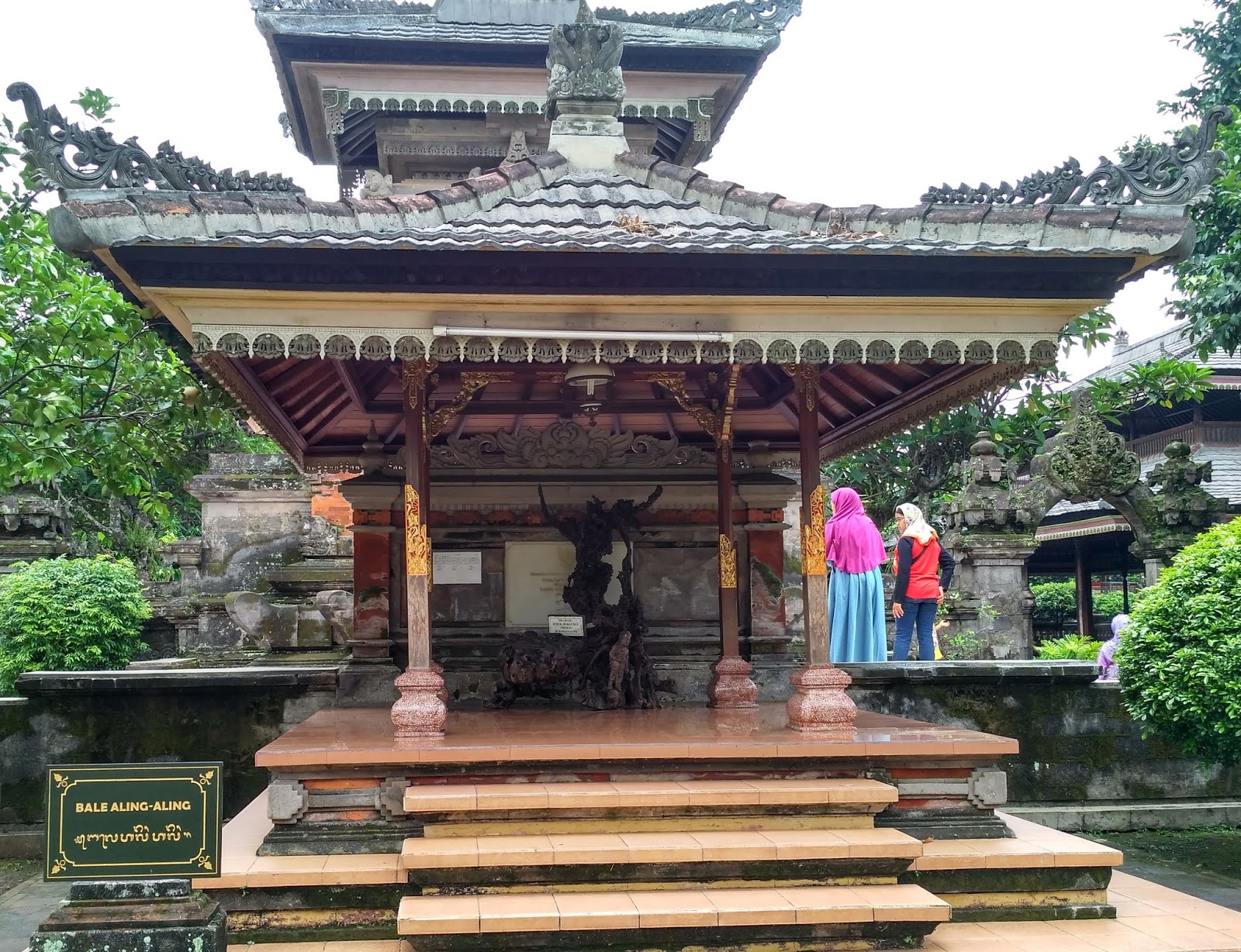  Rumah  Adat Bali Gapura Candi Bentar Tradisi Tradisional