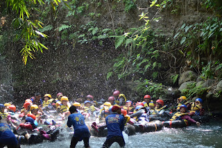 Mengasah Keberanian Si Kecil di Fun Tubing Watu Kapu