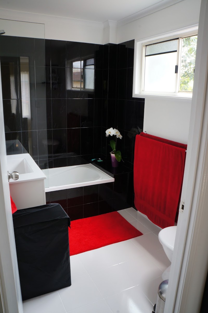 29+ Red White And Black Bathroom Set, Amazing Ideas!