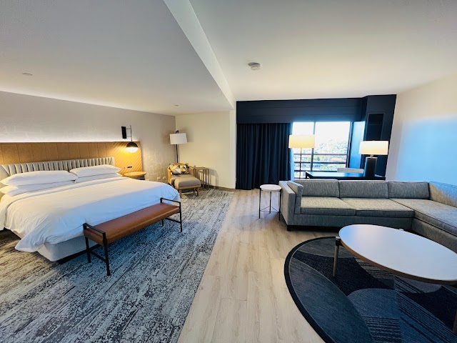 Review: Marriott Bonvoy Platinum Elite Upgrade and Benefits at Marina del Rey Marriott Hotel In California