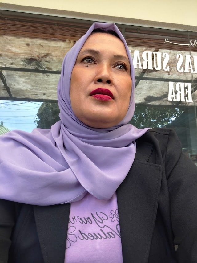 Melihat Sosok Netti Herawati Seorang Jurnalis Berhijab dan Sukses Dalam Karirnya