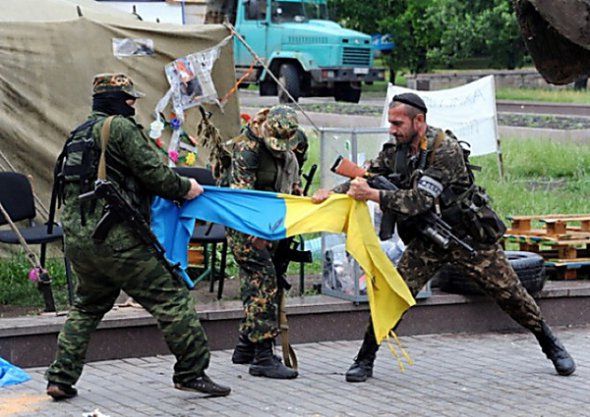 "Буряти, чеченці, поляки, білоруси" - розповіли, хто воює на Донбасі