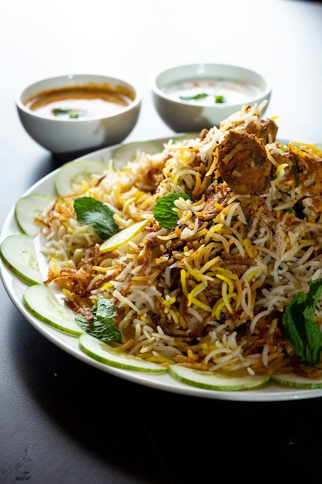 Explore Delectable Delights: Indian Food Near Me.