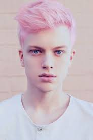 cabelo masculino rosa colorido
