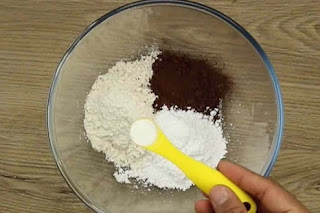 mug cake ingredients mixing