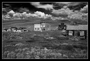Bodie, CaliforniaA remaining American ghost town (bodie landscape)