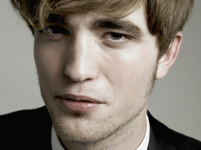 Robert Pattinson Photos, Pics, Robert Pattinson Wallpapers,