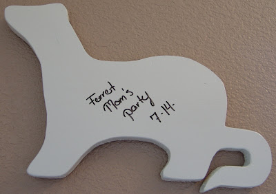 ferret-shaped dry erase board