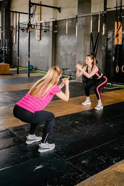 Sissy Squat | The Ultimate Guide To Mastering the King Of Quadriceps Exercises