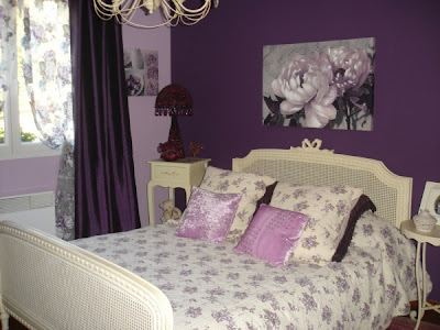 diseño de dormitorio morado