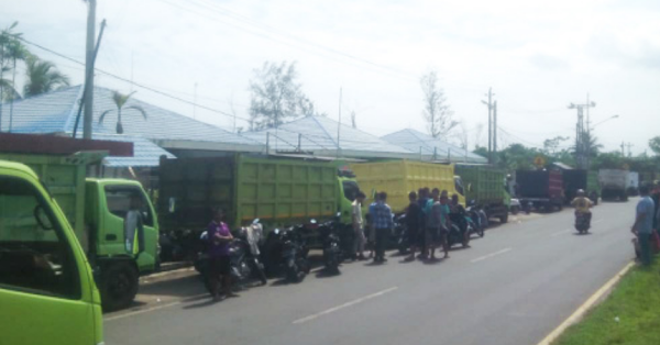 Sopir Truk Geruduk Kantor Pertamina, Pertanyakan Larangan Isi Bio Solar di SPBU