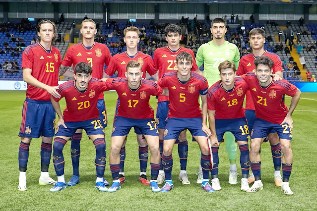 SELECCIÓN DE ESPAÑA SUB 21. Temporada 2023-24. Álvaro Fernández Carreras, Rafa Marín, Beñat Turrientes, Hugo Novoa, Pablo Cuñat, Carlos Martín. Diego López, Fermín López, Alejandro Francés, Pablo Torre, Fran Pérez. SELECCIÓN DE KAZAJISTÁN SUB 21 0 🆚 SELECCIÓN DE ESPAÑA SUB 21 4 Martes 17/10/2023, 15:30 horas. Campeonato de Europa Sub 21 2025, fase de clasificación, Grupo B, jornada 3. Astana, Kazajistán, Astana Arena: 5.778 espectadores. GOLES: ⚽0-1: 10’, Fermín López. ⚽0-2: 54’, Diego López. ⚽0-3: 56’, Fran Pérez. ⚽0-4: 90’, Samu Omorodion.