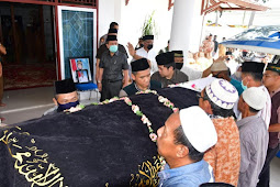 Syahirsah Ajak Masyarakat Berdoa Untuk Wafatnya Wakil Bupati Batanghari, Sofia Joesoef