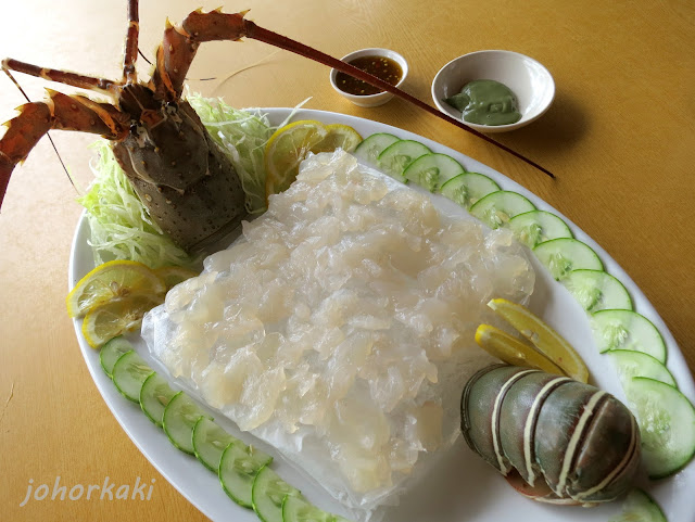 Lobsters-Sungai-Rengit-Pengerang