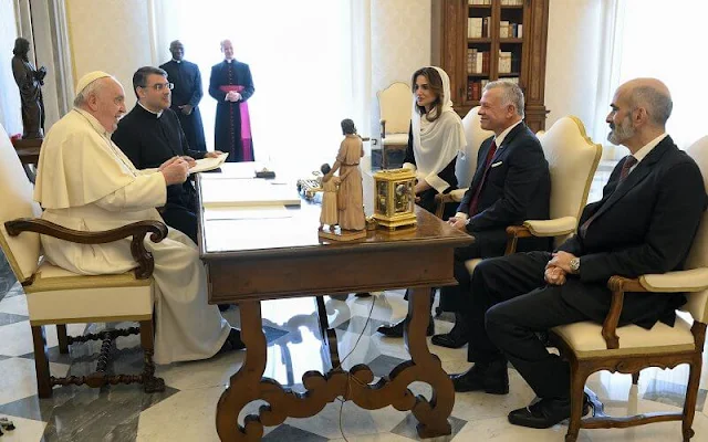King Abdullah, Queen Rania and Prince Ghazi bin Muhammad met with Pope Francis during a visit to the Vatican City
