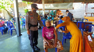 40 Personel Batalyon Vaksinator Polresta Mataram Siap Kawal Vaksinasi Lansia