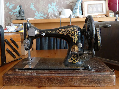 1893 Singer Sewing Machine