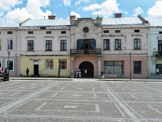 Жовква. Вічева площа, 5