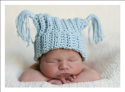 Baby Photography Ideas on Maybe You Need An Elf Hat For Your Baby S First Christmas Picture