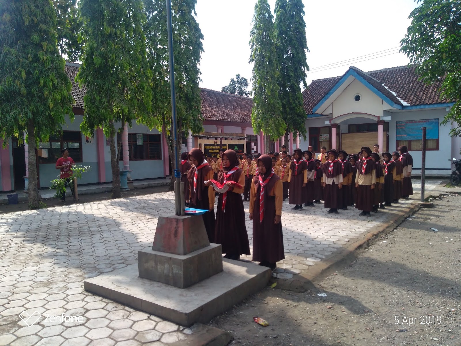 Renungan Malam Jerit Malam dalam Kegiatan Pramuka Bagian 1 I SDN Sekarjati 1 Karanganyar