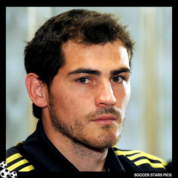 Soccer Stars Pics: Soccer Star Iker Casillas