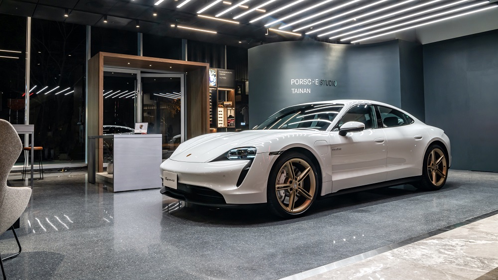 Porsche Studio Tainan