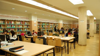 http://www.juntadeandalucia.es/educacion/webportal/web/lecturas-y-bibliotecas-escolares/organizacion-y-funcionamiento/-/libre/detalle/AJq5/actuaciones-de-la-direccion-responsables-y-equipos-de-apoyo-para-la-organizacion-y-funcionamiento-de-las-bibliotecas-1uph7stf5zivu