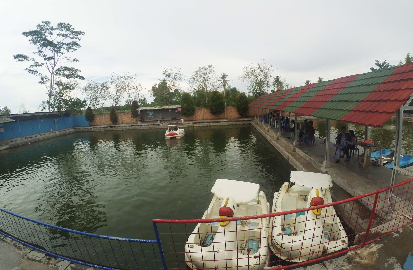 Kolam Renang Telaga Putri Seputih Banyak Lampung Tengah 