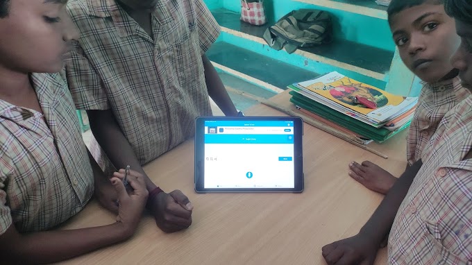 Students using Spech to text "accessibility digital tool"