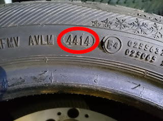 Kennzeichnung DOT-Nummer auf Reifen